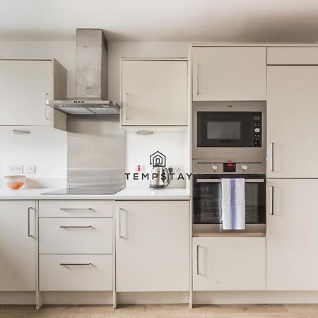 Modern Private Apartment -Balcony-Tube Station Лондон Экстерьер фото